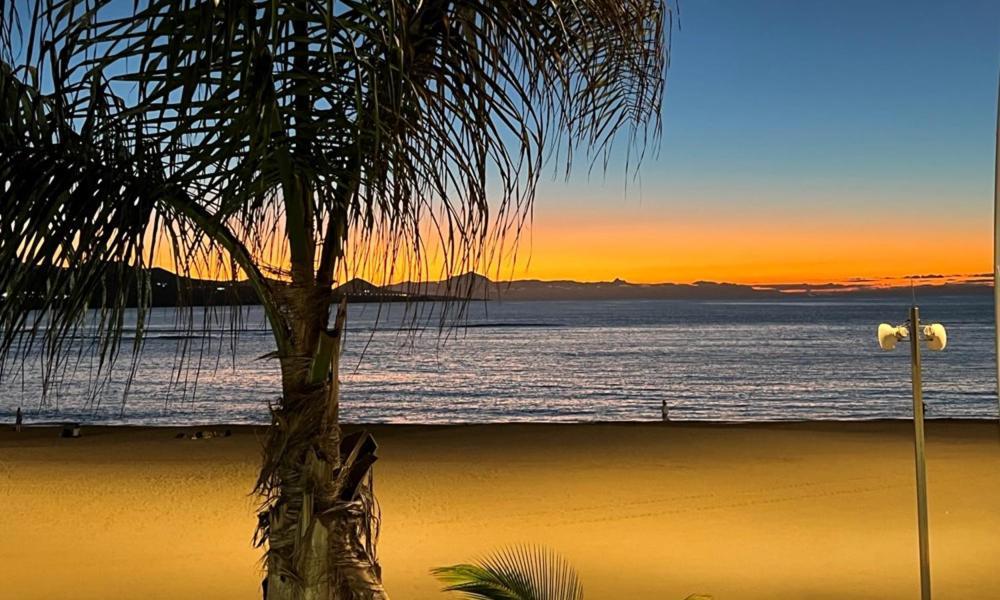 Beach And Sunset Las Palmas de Gran Canaria Exterior foto